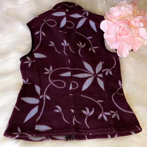 FLASH SALE‼️PATAGONIA Fleece Floral Print Vest - Picture 5 of 5